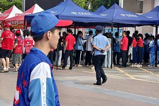 「夜谈会」你觉得一个球星开始走下坡路的标志是什么？